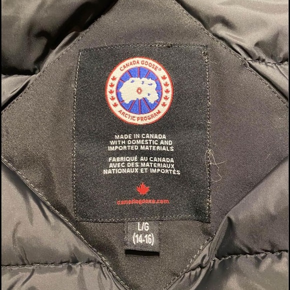 Canada Goose Parka - Picture 4 of 5
